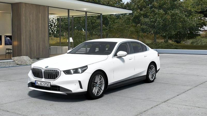 Neu BMW i5 Performance 250 kW (340 PS) 2025 Alpinweiß uni Limousine