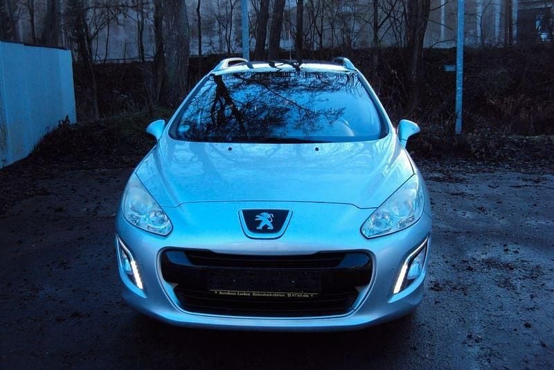 Gebraucht Peugeot 308 SW Allure 111 PS (81 kW) 2012 Kombi