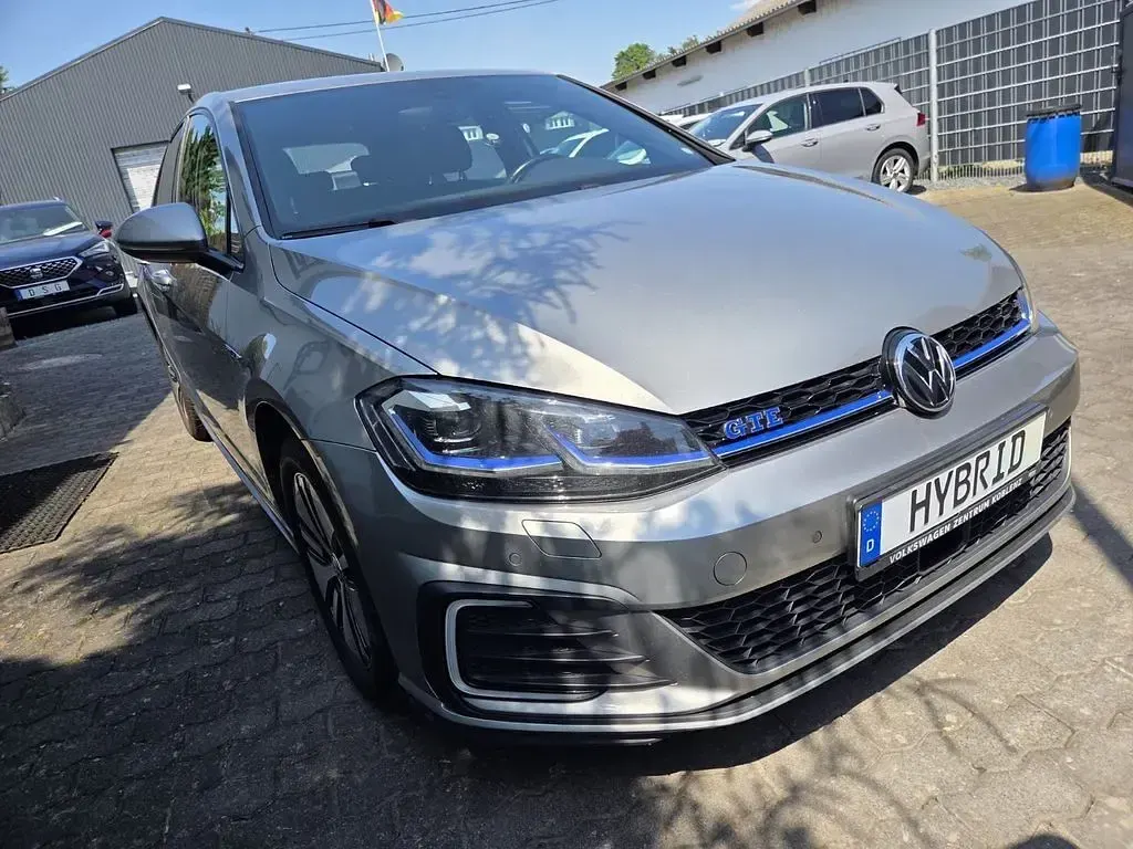 Gebraucht VW Golf VII GTE 150 PS (110 kW) 2017 Silber Limousine