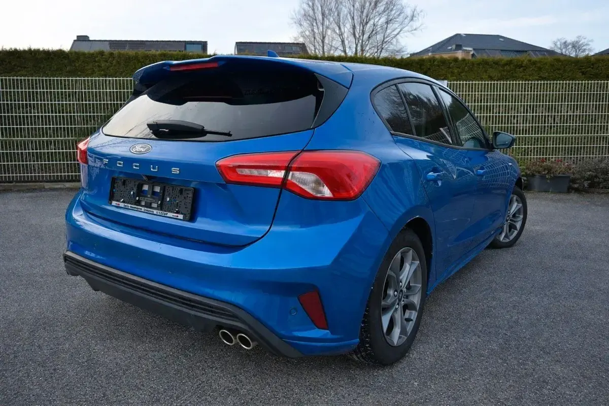 Gebraucht Ford Focus ST-Line 125 PS (91 kW) 2019 Blau Limousine