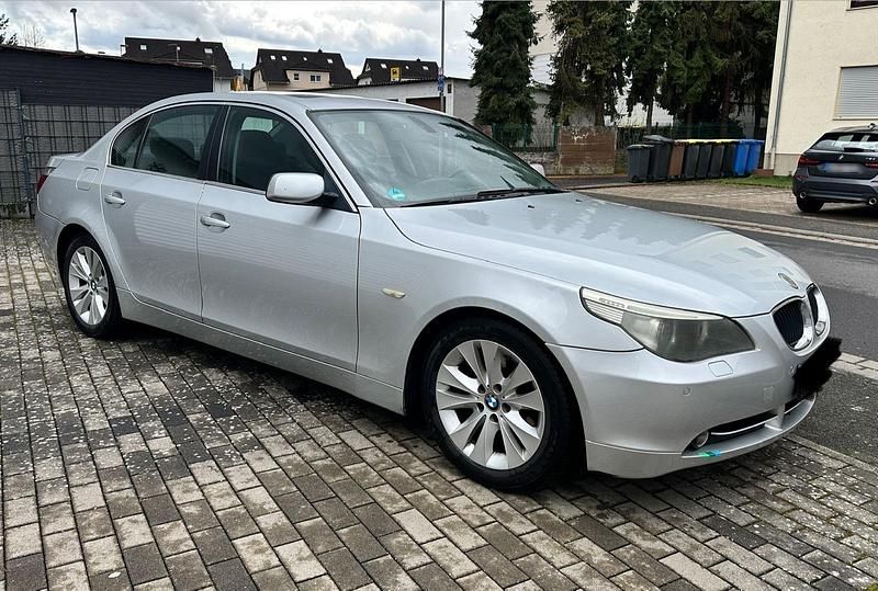 Gebraucht BMW 520 170 PS (125 kW) 2005 Silber Limousine