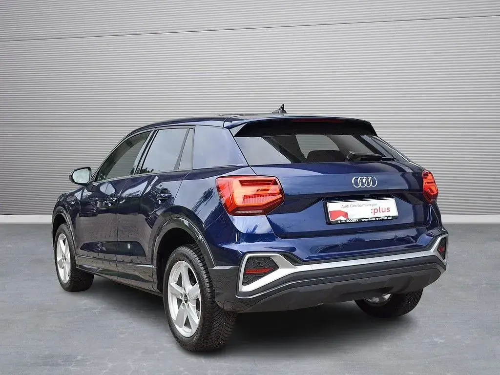 Gebraucht Audi Q2 S-Line 150 PS (110 kW) 2024 Blau SUV
