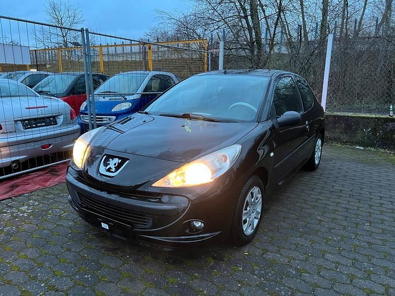 Gebraucht Peugeot 206+ 75 PS (55 kW) 2010 Schwarz Kleinwagen