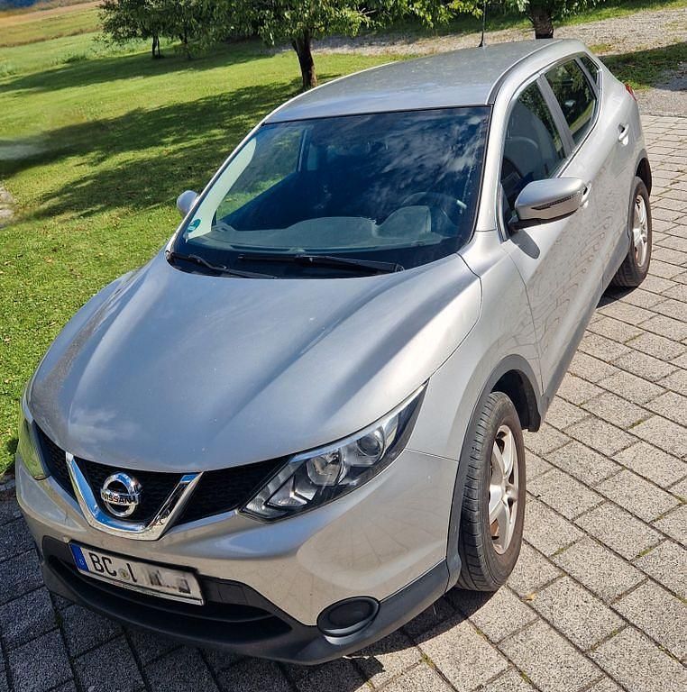 Silber Gebraucht 2016 Nissan Qashqai Visia SUV | 10.700 € (Guter Preis) - Bild 1/4
