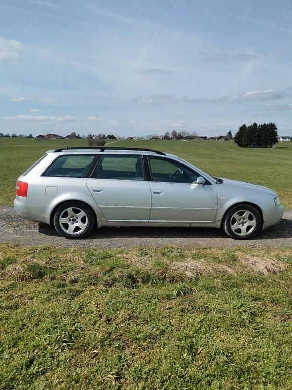 Second-hand Audi A6 163 CP (119 kW) 2005 Argintiu Break