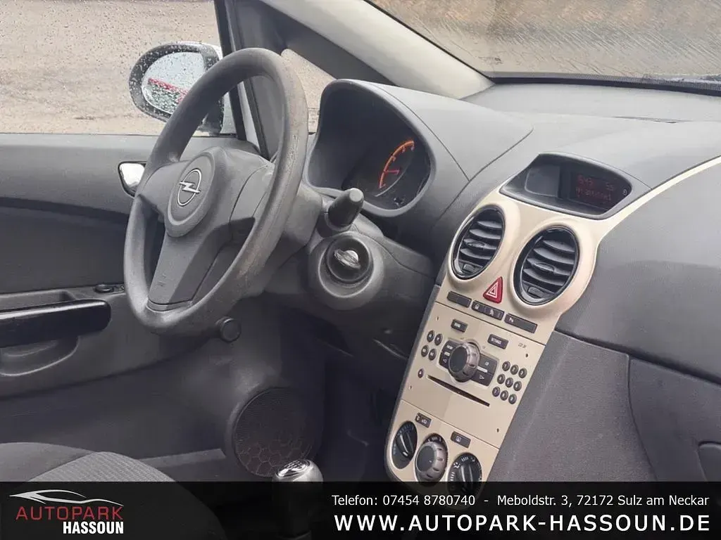 Gebraucht Opel Corsa Selection 60 PS (44 kW) 2009 Casabl/arctic/eisweiss/kaolin Kleinwagen
