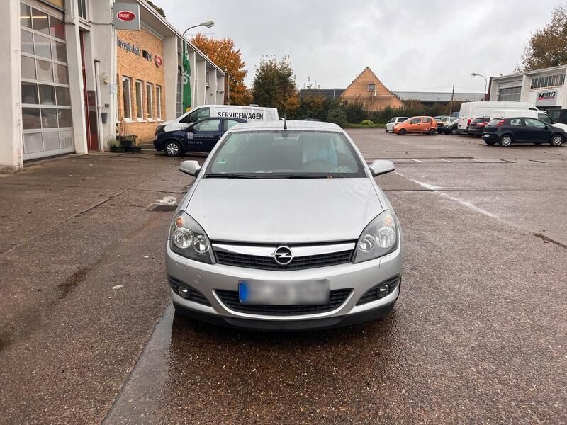 Grau Gebraucht 2006 Opel Astra Cabriolet Cabrio | 1.500 € (Superpreis) - Bild 1/4