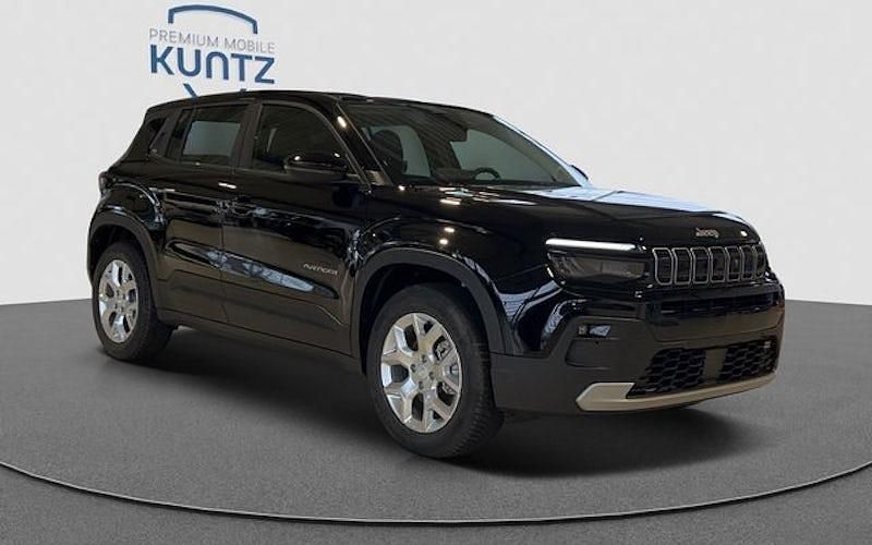 Solid black clear coat Gebraucht 2024 Jeep Avenger EV Altitude SUV | 26.390 € (Fairer Preis) - Bild 1/4