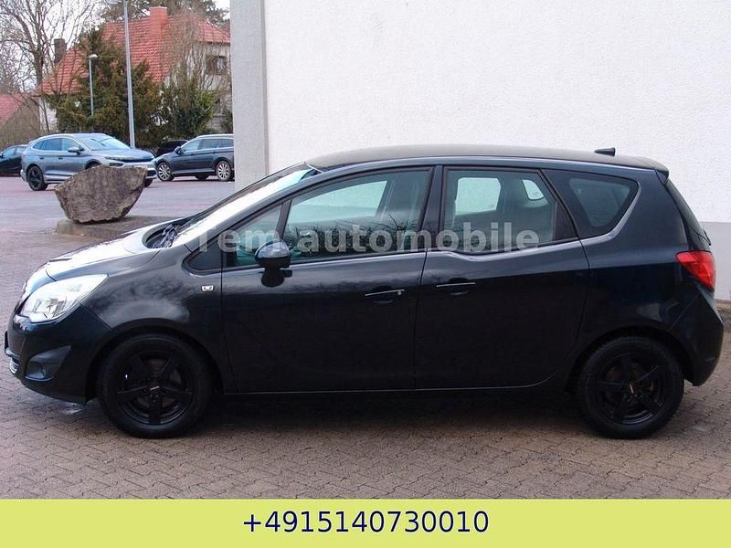 Gebraucht Opel Meriva Selection 95 PS (69 kW) 2012 Schwarz Van / Kleinbus