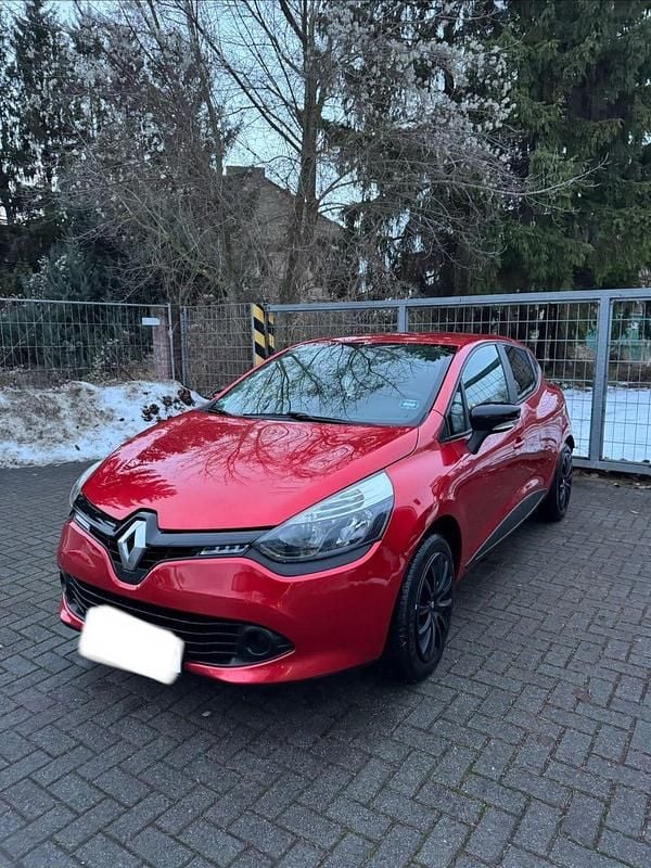 Rot Gebraucht 2015 Renault Clio IV Expression Kleinwagen | 6.000 € (Fairer Preis) - Bild 1/4