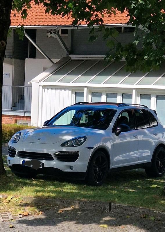 Gebraucht Porsche Cayenne 245 PS (180 kW) 2012 Weiß SUV
