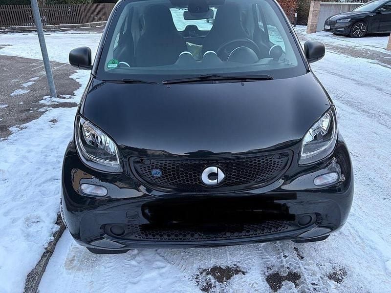 Schwarz Gebraucht 2019 Smart ForTwo Electric Drive Cabrio | 8.800 € (Guter Preis) - Bild 1/4