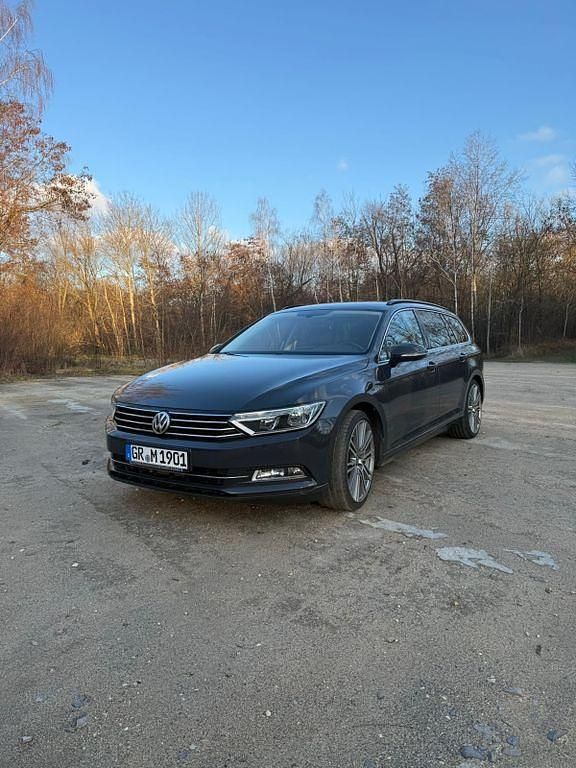 Gebraucht VW Passat Comfortline 150 PS (110 kW) 2018 Grau Kombi
