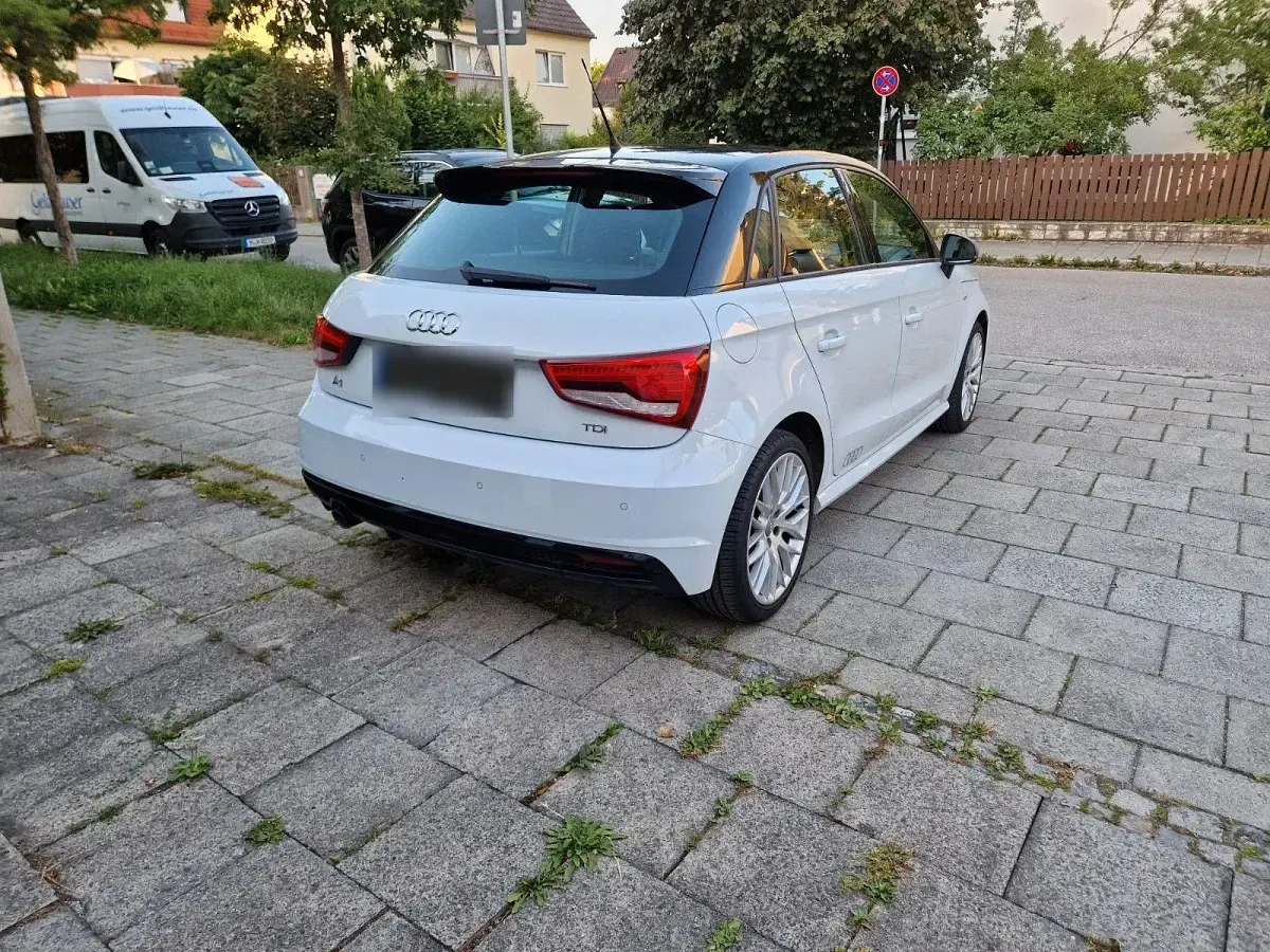 Gebraucht Audi A1 S-Line 90 PS (66 kW) 2018 Weiß Limousine
