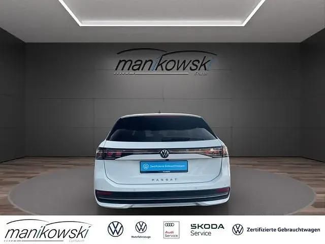 Gebraucht VW Passat Business 150 PS (110 kW) 2025 Weiss Kombi