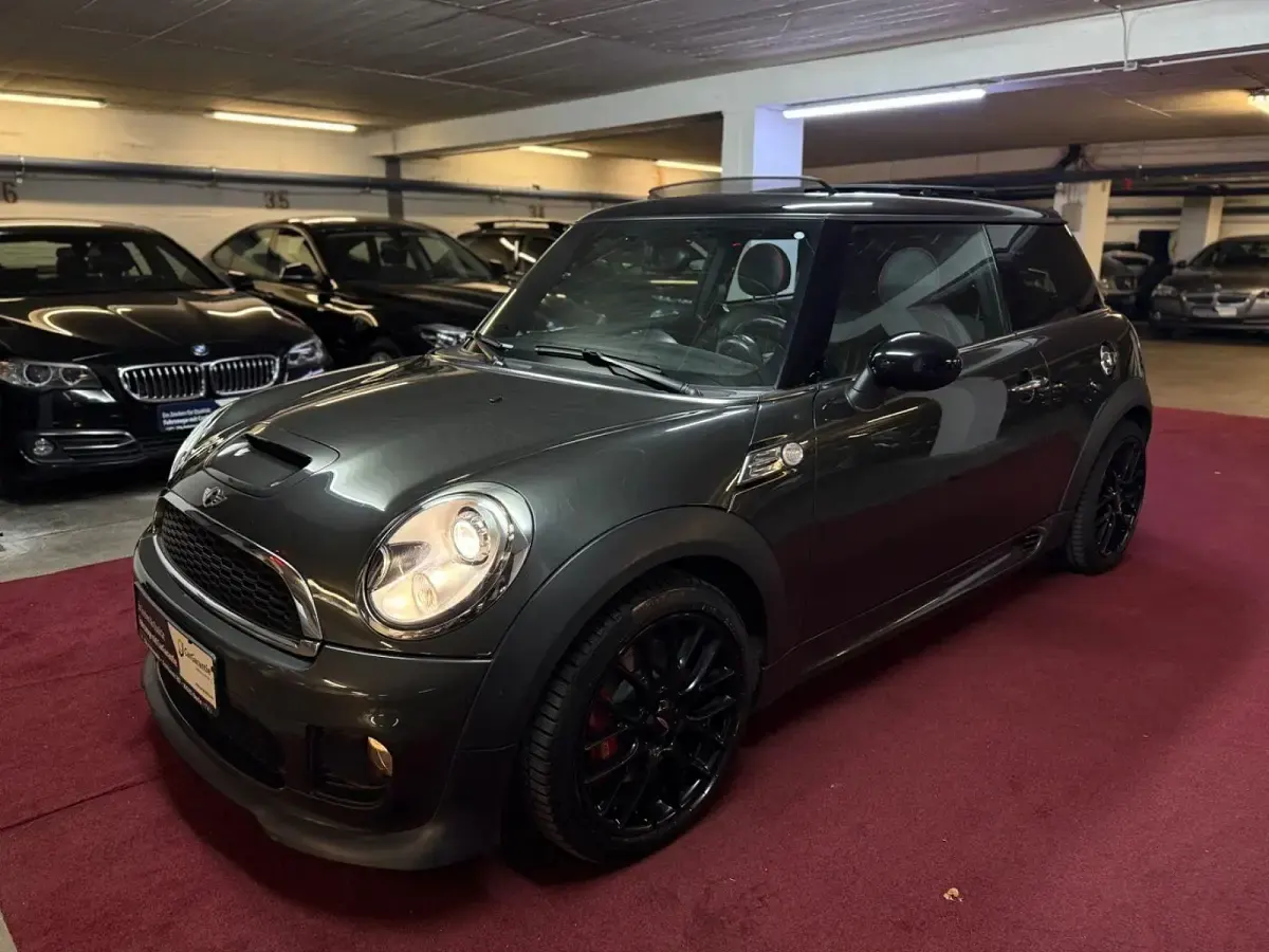 Używany Mini John Cooper Works 211 KM (155 kW) 2012 Szary Hatchback