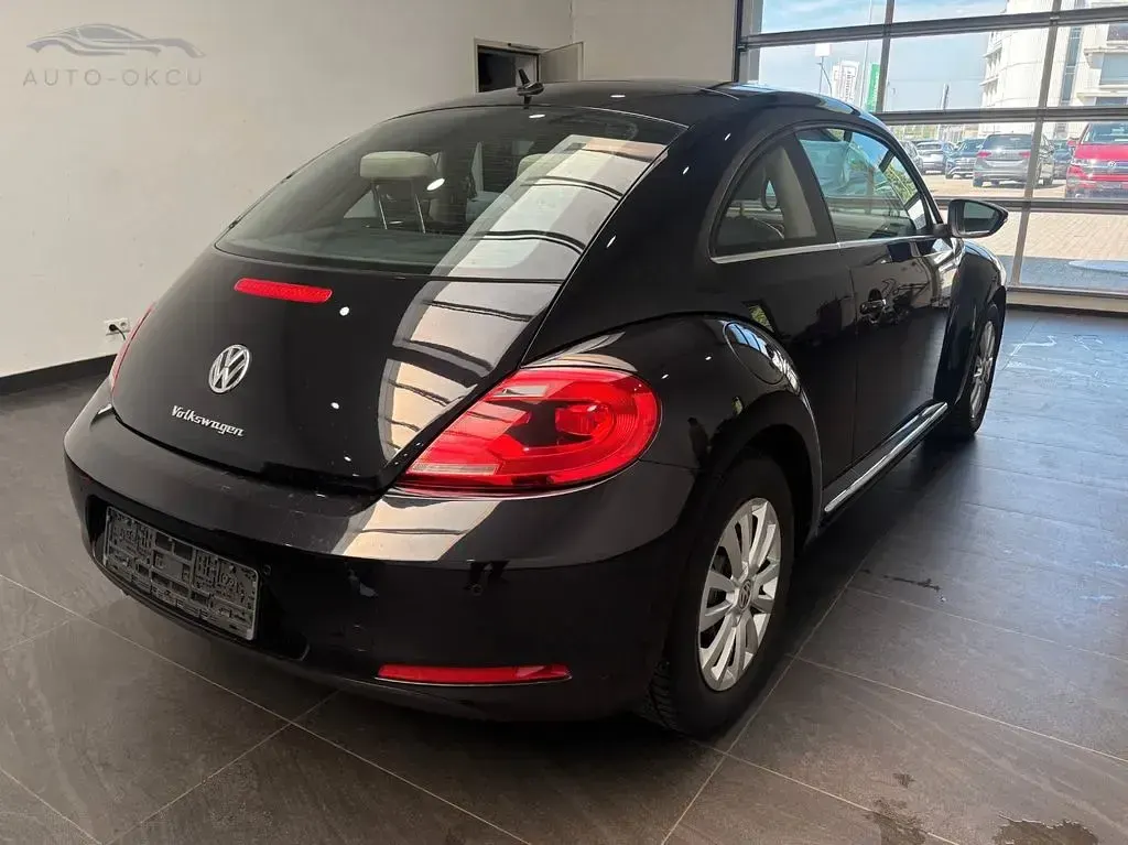 Gebraucht VW Beetle Design 105 PS (77 kW) 2013 Schwarz Kleinwagen