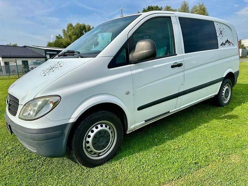 Weiß Gebraucht 2007 Mercedes Vito Van / Kleinbus | 3.500 € (Guter Preis) - Bild 1/4