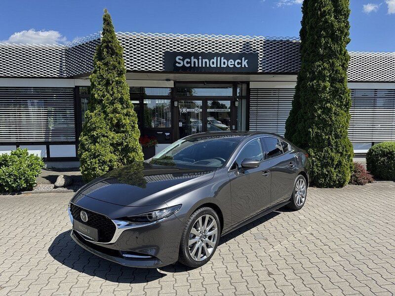 Grau Neu 2025 Mazda 3 Limousine | 38.640 € (Teuer) - Bild 1/4