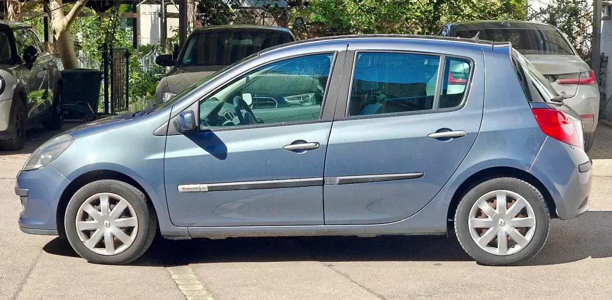 Gebraucht Renault Clio III Rip Curl 75 PS (55 kW) 2008 Blau Limousine