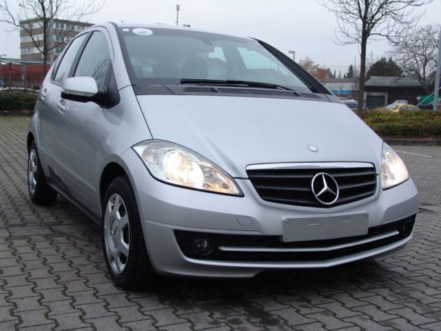 Gebraucht Mercedes A160 82 PS (60 kW) 2008 Silber metallic Limousine