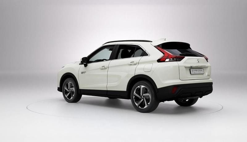 Second-hand Mitsubishi Eclipse Basis 188 CP (138 kW) 2024 Alb