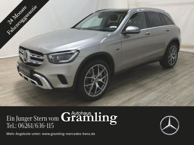 Silber Gebraucht 2020 Mercedes GLC300 SUV | 42.499 € (Etwas zu teuer) - Bild 1/4