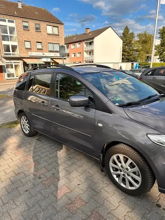 Usata Mazda 5 Active 145 CV (106 kW) 2010 Grigio Monovolume
