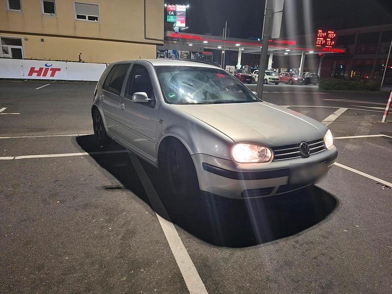 Gebraucht VW Golf IV 110 PS (80 kW) 2004 Silber Kleinwagen