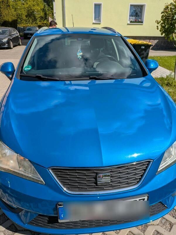 Blau Gebraucht 2012 Seat Ibiza ST Kombi | 5.300 € (Fairer Preis) - Bild 1/4