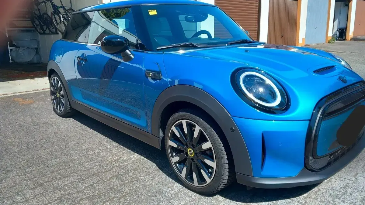 Gebraucht Mini Cooper SE 135 kW (184 PS) 2022 Blau Kleinwagen