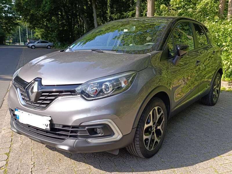 Grau Gebraucht 2018 Renault Captur Intens SUV | 10.100 € (Guter Preis) - Bild 1/4