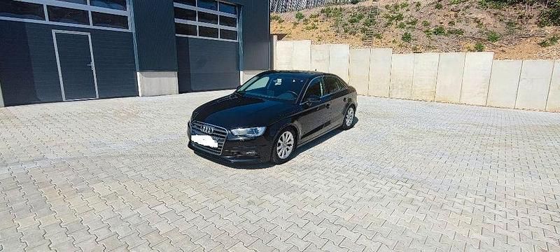 Gebraucht Audi A3 Ambiente 179 PS (131 kW) 2015 Schwarz Limousine