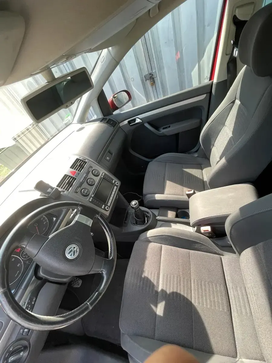 Usata VW Touran 2007 Andere farben Monovolume