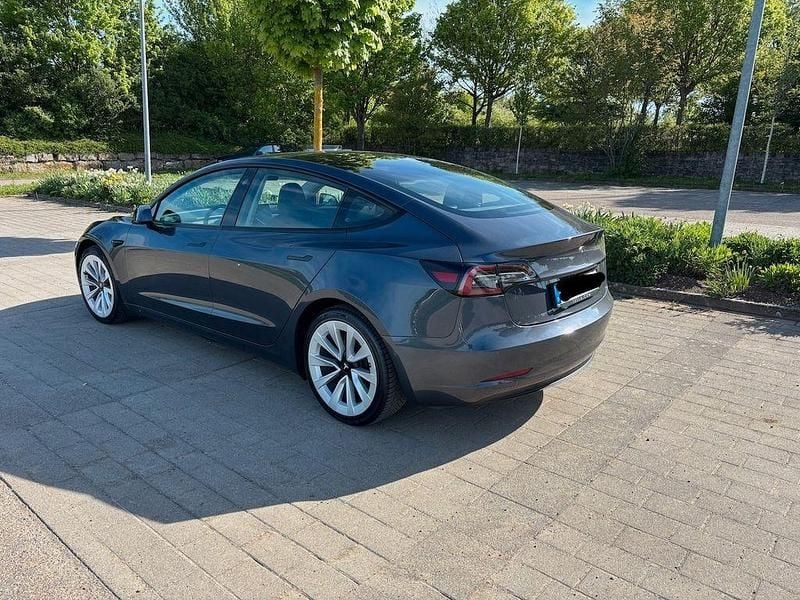 Gebraucht Tesla Model 3 Standard Range Plus 208 kW (283 PS) 2021 Grau Limousine