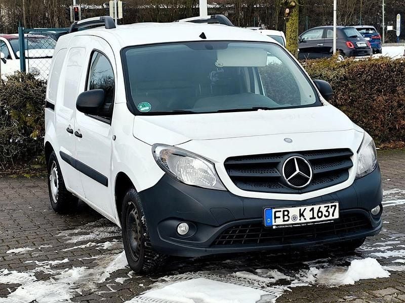 Arktikweiss Gebraucht 2018 Mercedes Citan 112 Van / Kleinbus | 4.990 € (Superpreis) - Bild 1/4