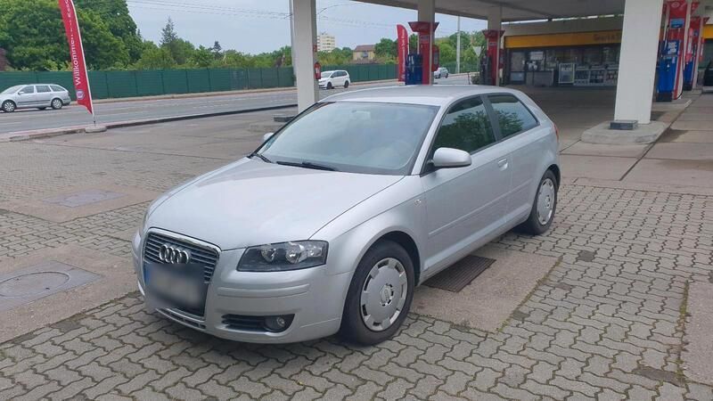 Silber Gebraucht 2007 Audi A3 Limousine | 2.500 € (Guter Preis) - Bild 1/4