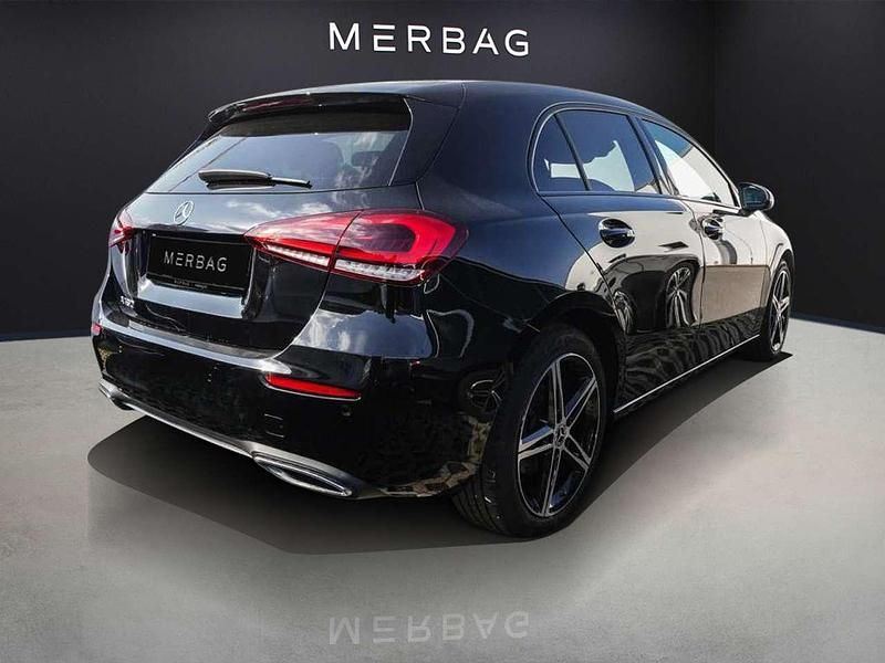 Gebraucht Mercedes A180 Progressive 136 PS (100 kW) 2021 Schwarz Limousine