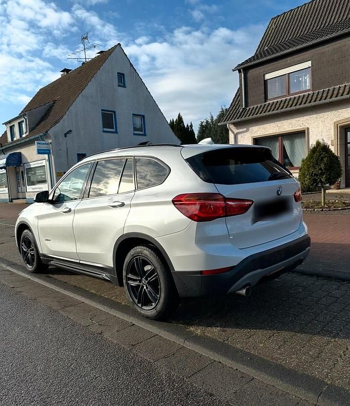 Gebraucht BMW X1 Performance 150 PS (110 kW) 2017 Weiß SUV