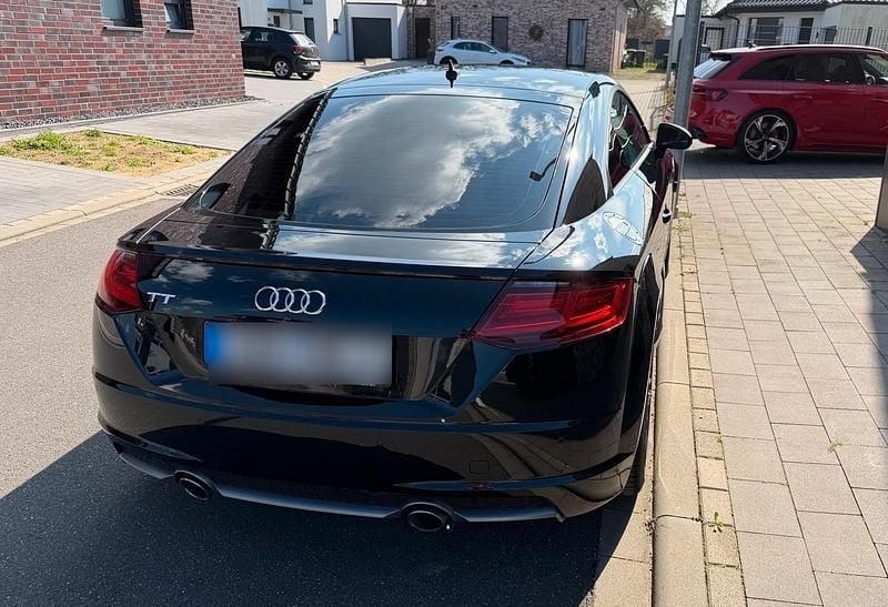 Second-hand Audi TT S-Line 184 CP (135 kW) 2015 Negru Coupe