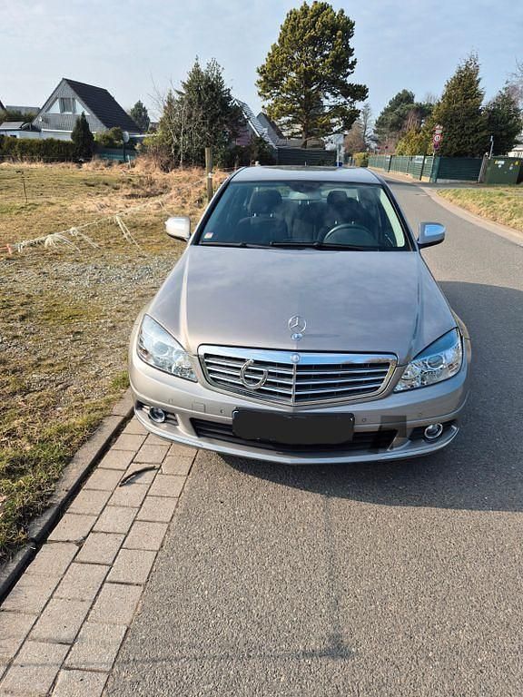 Gebraucht Mercedes C200 Elegance 184 PS (135 kW) 2007 Silber Limousine