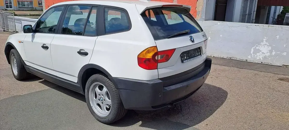 Gebraucht BMW X3 150 PS (110 kW) 2005 Weiß SUV
