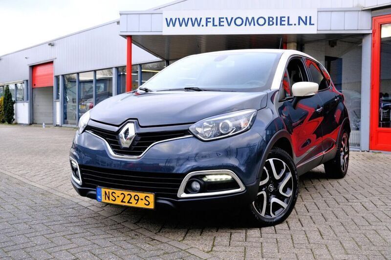 Blau Gebraucht 2017 Renault Captur Dynamique SUV | 11.450 € (Etwas zu teuer) - Bild 1/4