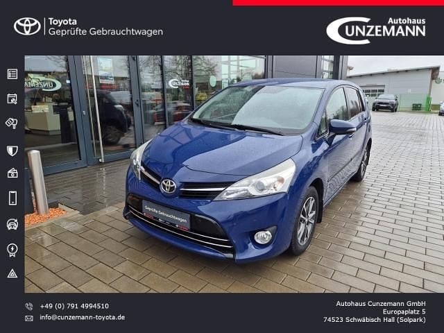 Gebraucht Toyota Verso 147 PS (108 kW) 2015 Blau Van / Kleinbus