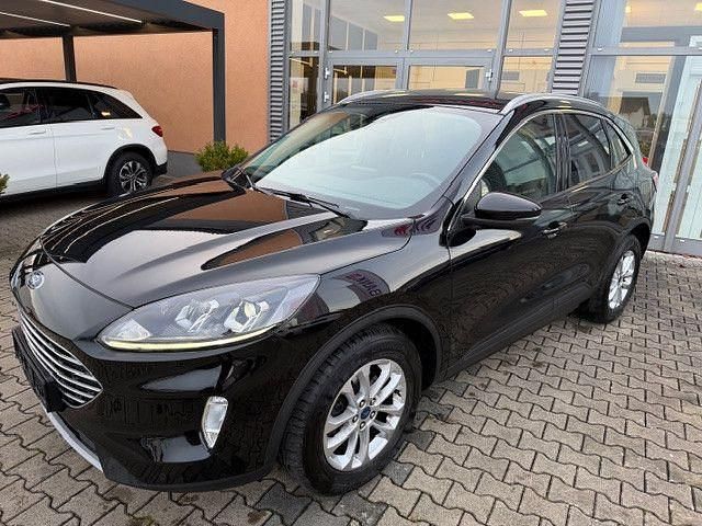 Gebraucht Ford Kuga Titanium 120 PS (88 kW) 2022 Schwarz SUV