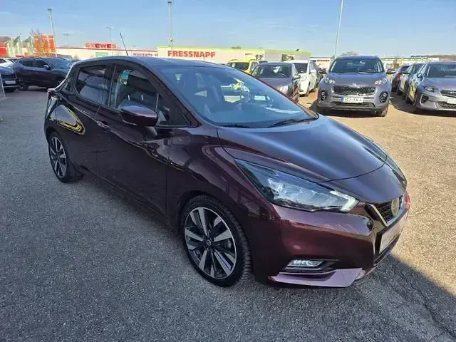 Gebraucht Nissan Micra Tekna 92 PS (67 kW) 2021 Rot Kleinwagen