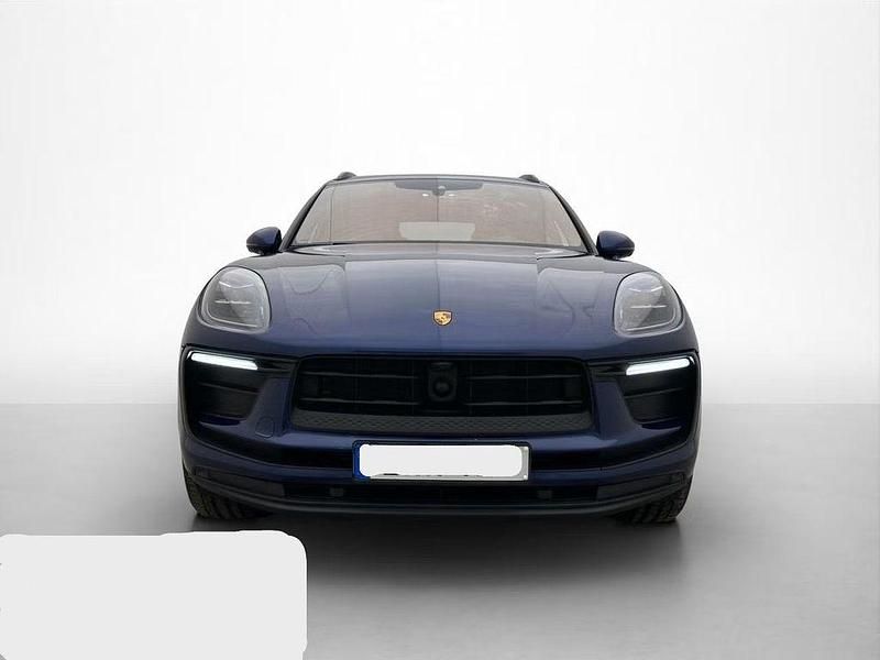 Gebraucht Porsche Macan Basis 265 PS (194 kW) 2021 Enzianblau SUV