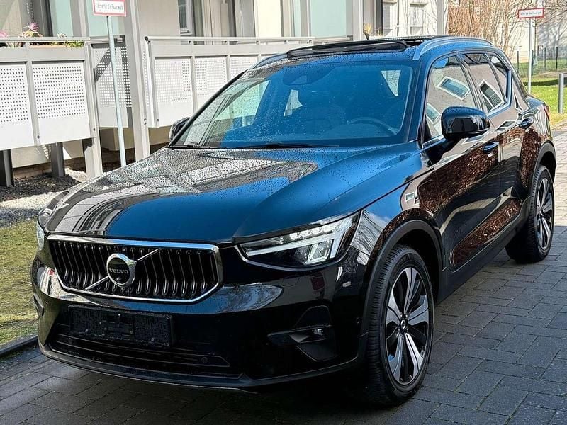 Second-hand Volvo XC40 Ultimate 261 CP (191 kW) 2022 Negru SUV