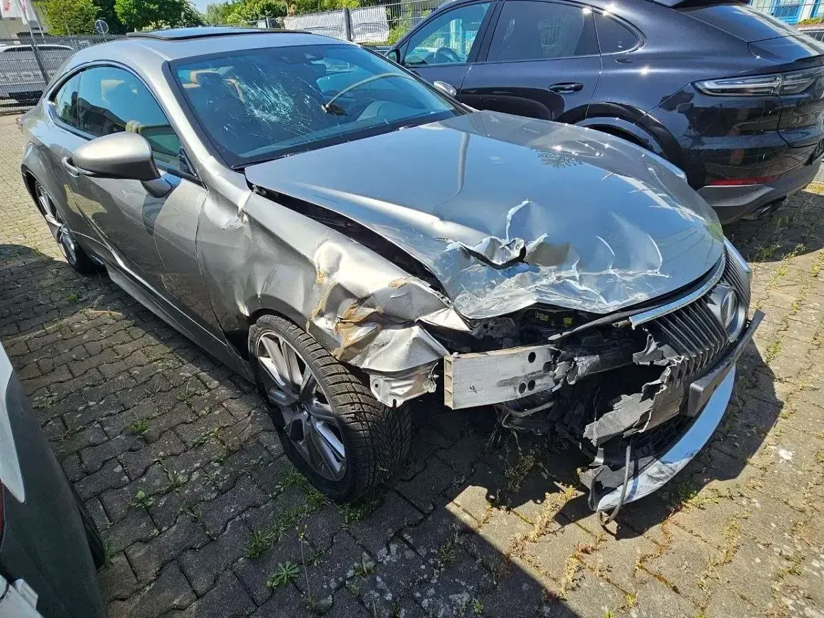 Gebraucht Lexus RC300h Luxury Line 181 PS (133 kW) 2016 Grau Coupé