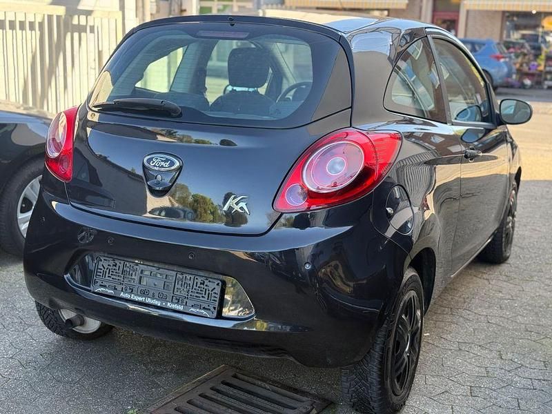 Second-hand Ford Ka 69 CP (50 kW) 2011 Negru Hatchback